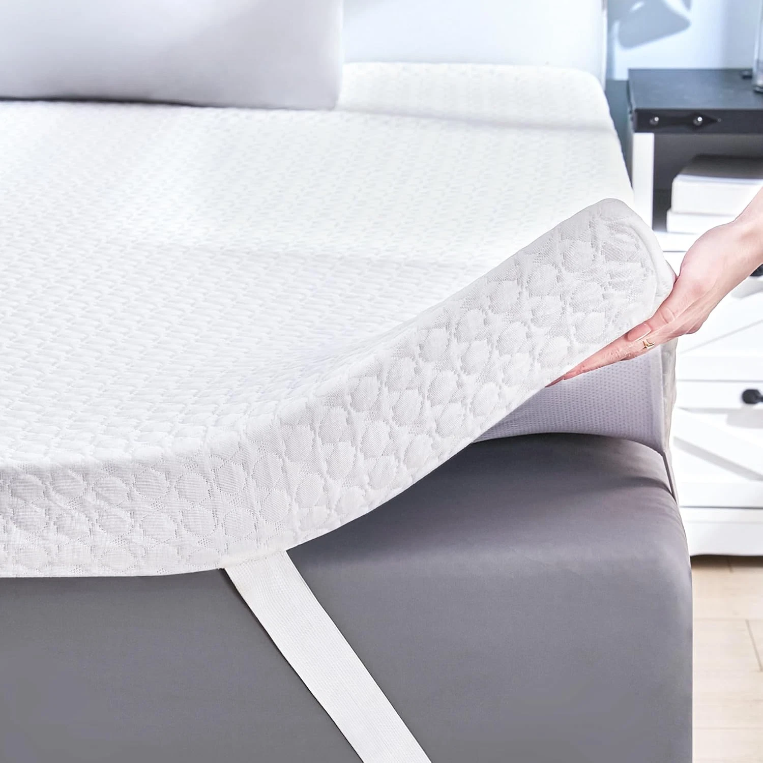 3" Gel Memory Foam Mattress Topper Twin, Cooling & Pain Relief, CertiPUR-US