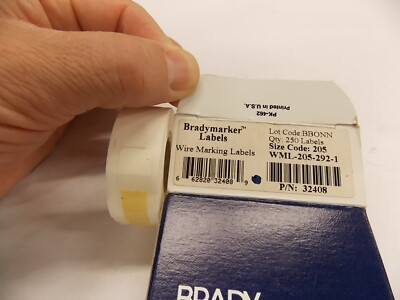 New Brady ID Pro CL-205-292-1 1/2'' x 1'' Wire Marking Labels  C4
