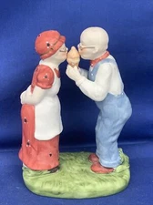 Grandma & Grandma SHARE THE DAIRY QUEEN Soft Serve Cone LOVE Figurine ❤️sj10m6