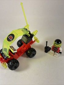 Lego M-Tron 6833 Beacon Tracer- 100% Complete With Box No Manual