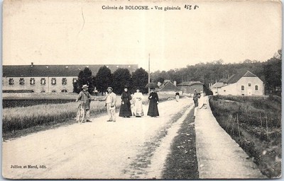 52 BOLOGNA - Gesamtansicht, Gemeindeeingang