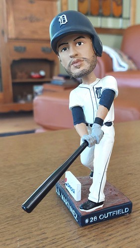 J.D. MARTINEZ DETROIT TIGERS BOBBLEHEAD 2016 SGA NIB - Picture 4 of 6