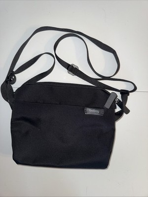 Bellroy City Pouch Plus Melbourne Black Excellent Condition Travel Sling