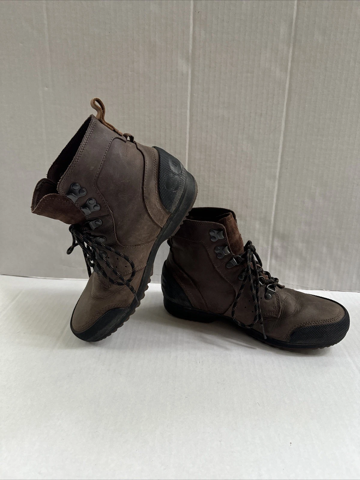 Sorel Ankeny Men's Brown Leather Mid Hiker Lace Up Sz 8 Men Boots
Opens in a new window or tab