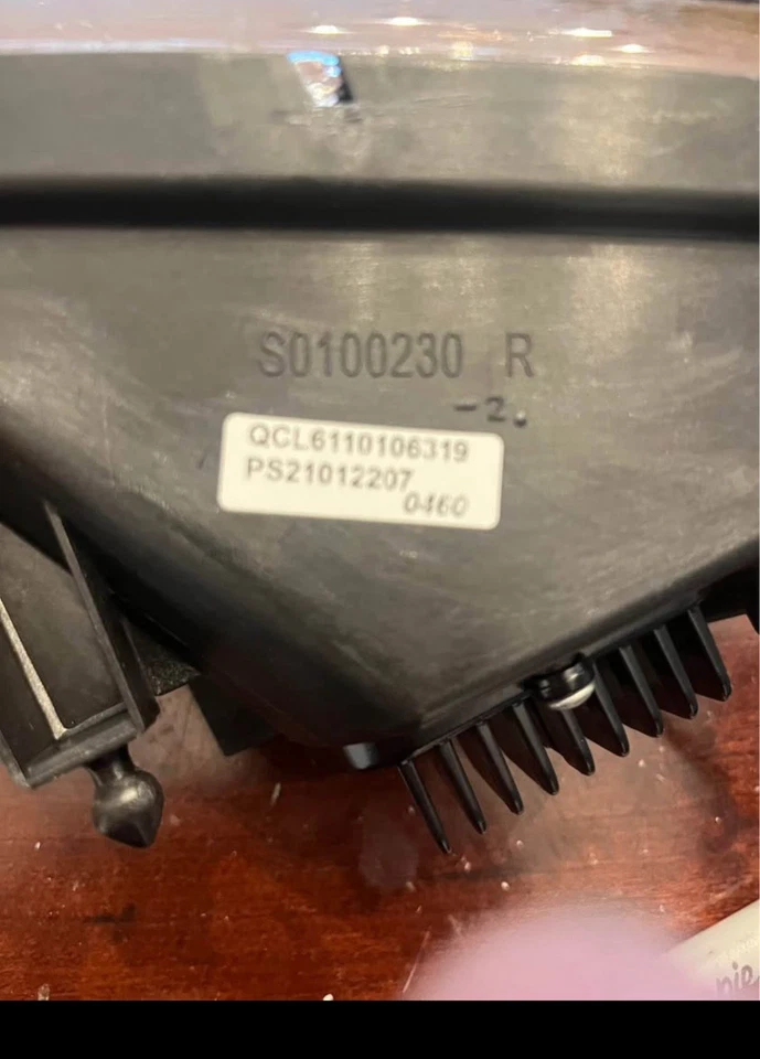 Plug & Play Morimoto XB LED Fog Lights 5500K Fits Suburban Tahoe Yukon 2007-2020 - Image 3 of 3