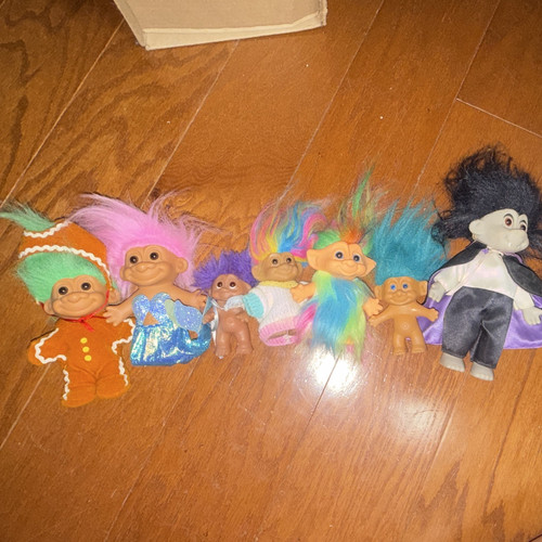Lot of 7 Troll Dolls