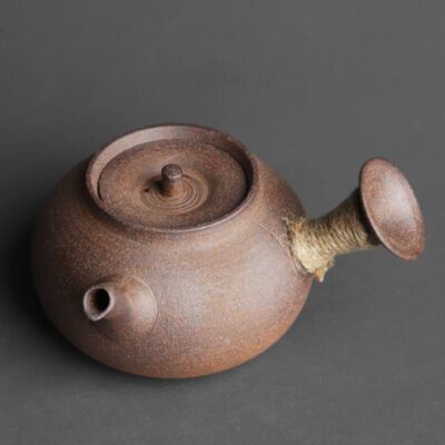4.72'' Japanese Handmade Pottery Side Handle Teapot Raw Ore Clay Material Retro