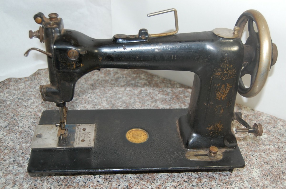 N3 ANTIQUE WHEELER WILSON D-9 TREADLE SEWING MACHINE PARTS 1883-92