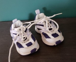 infant white tennis shoes