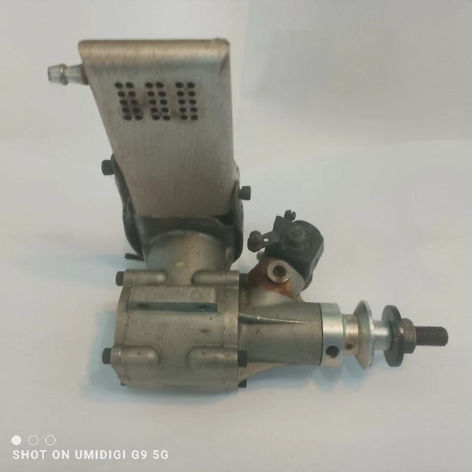 K&B .40 RR Model Airplane Engine Estate Find - Image 2 of 4