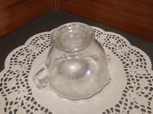 1 FEDERAL GLASS MADRID PATTERN CLEAR GLASS CREAMER & SUGAR BOWL SET - Picture 9 of 12