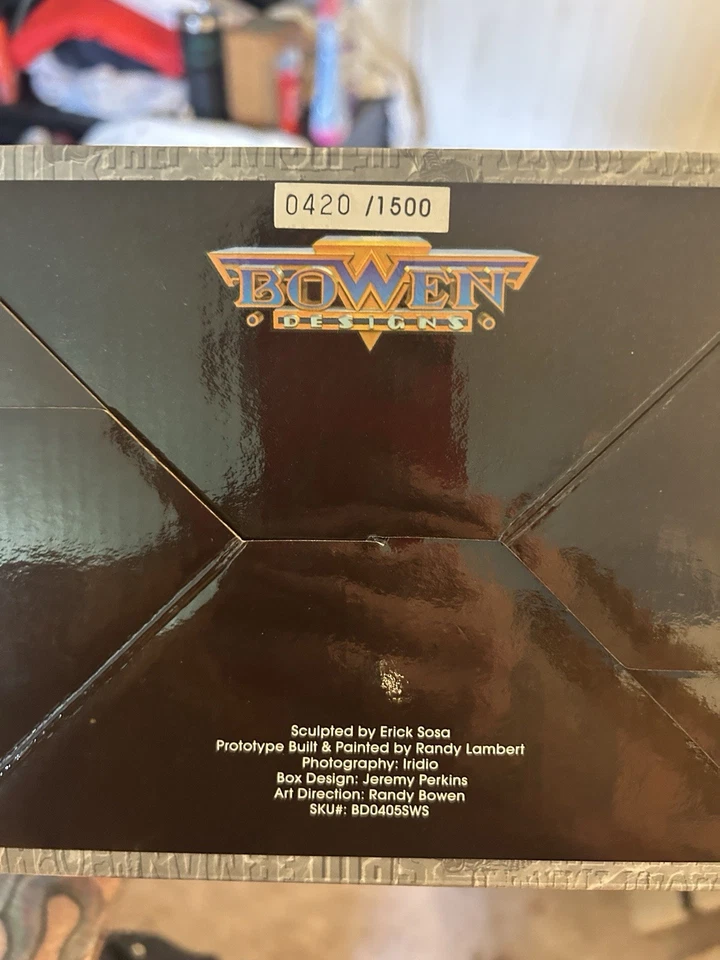 Bowen Designs Marvel Estatua Pintada por Erick Sosa Bruja Escarlata 12" 0599/1500 Foto 4 de 4