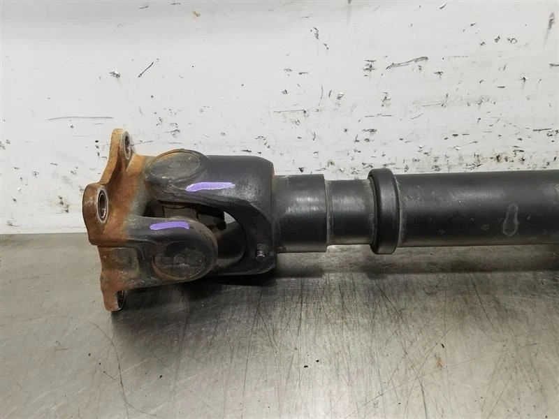 21 2021 TOYOTA 4 RUNNER 4.0L FRONT DRIVE SHAFT 4X4 - Image 3 of 4