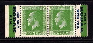 NUEVA ZELANDA 1927 GV 1/2d "KODAK" como nuevo PAR DE FOLLETOS (los sellos han invertido wmk)