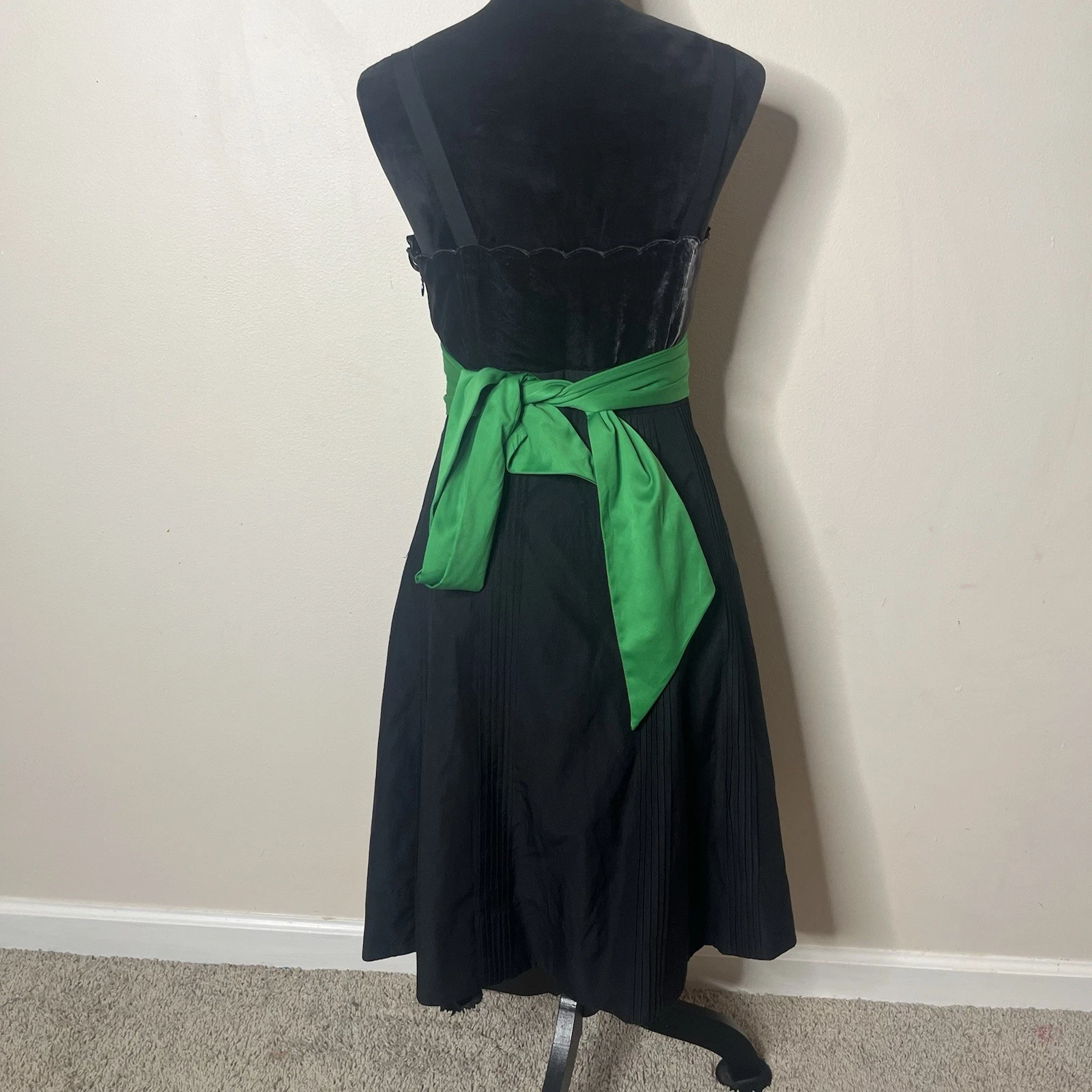 Abito al ginocchio Moulinette Soeurs Vetements nero seta cotone scollo a V velluto A~Linea 6