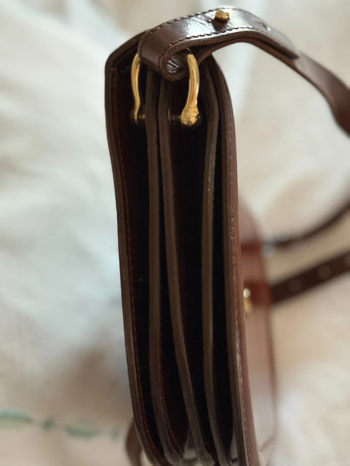 Bolso Saddlers Union hecho a mano castaño con correa Foto 4 de 4