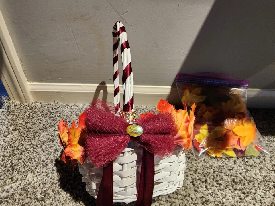 Cesta niña flor decorada a mano para bodas/eventos especiales, incluye hojas Foto 2 de 3