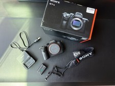 Sony A7RIII 42.2MP Full Frame Camera Body With Box - Strap - Battery Charger