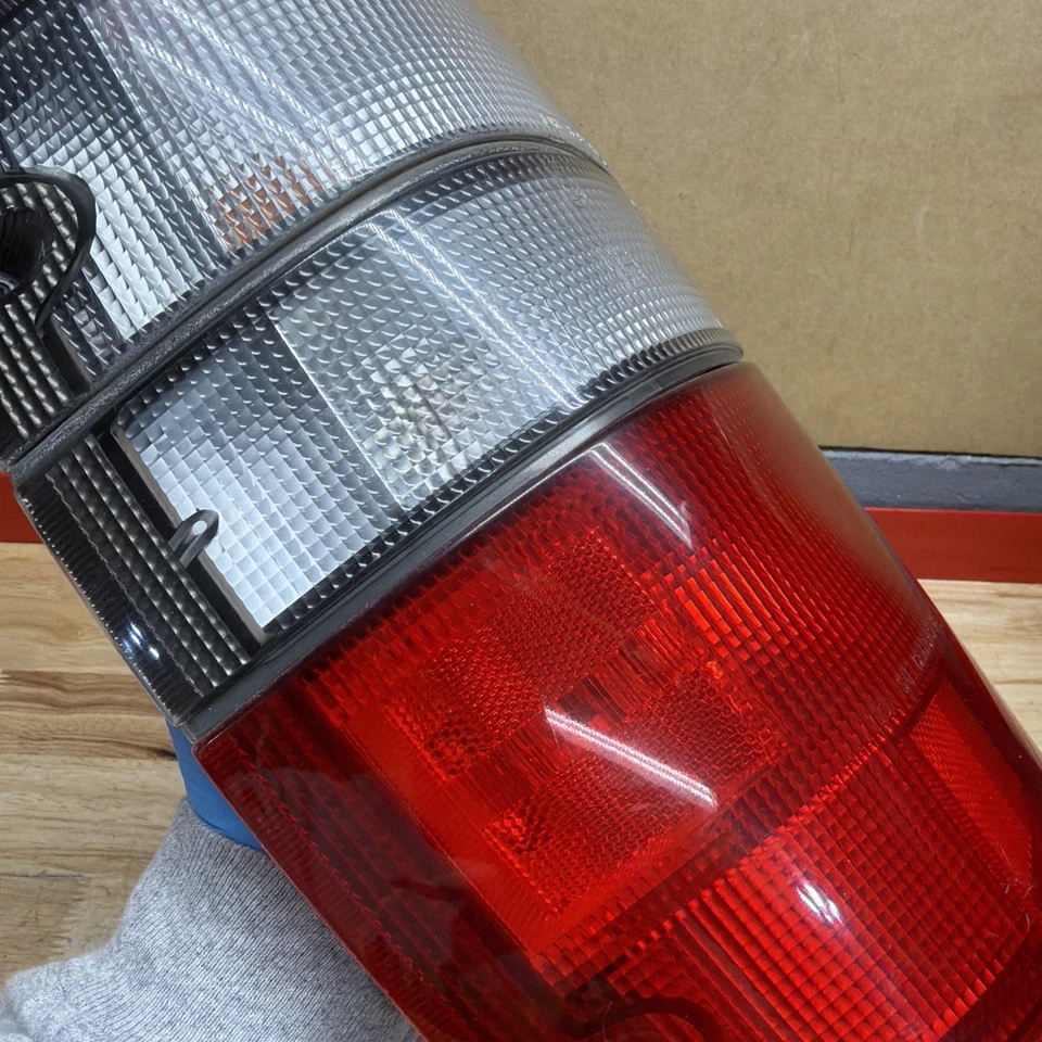 Driver Left Tail Light Fits 00-02 ISUZU TROOPER 646700 Foto 4 de 4