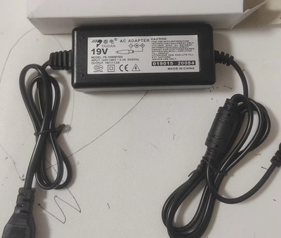PE-1900M1500 19V 1.5A AC Adapter Power Supply Charger