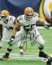 Alex Mack Cleveland Browns Autographed Signed 8x10 Photo PSA/DNA COA
