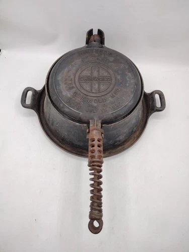 Antique 1920's Griswold American No.8 Cast Iron Waffle Maker 151 & Tall Base 88