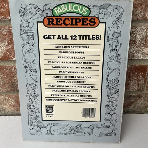 Fabulous Vegetarian Recipes Johna Blinn Vintage Paperback 1983 Cookbook Series - Picture 2 of 6