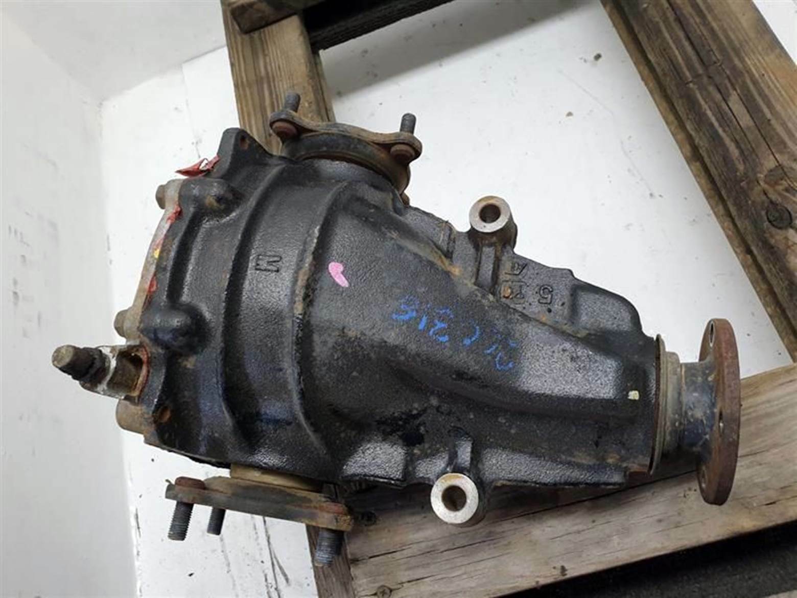 20012003 Toyota Highlander Rear Differential Carrier 2.928 Ratio Non