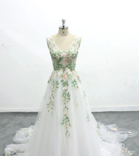 Stunning Lace Bridal gown size 6