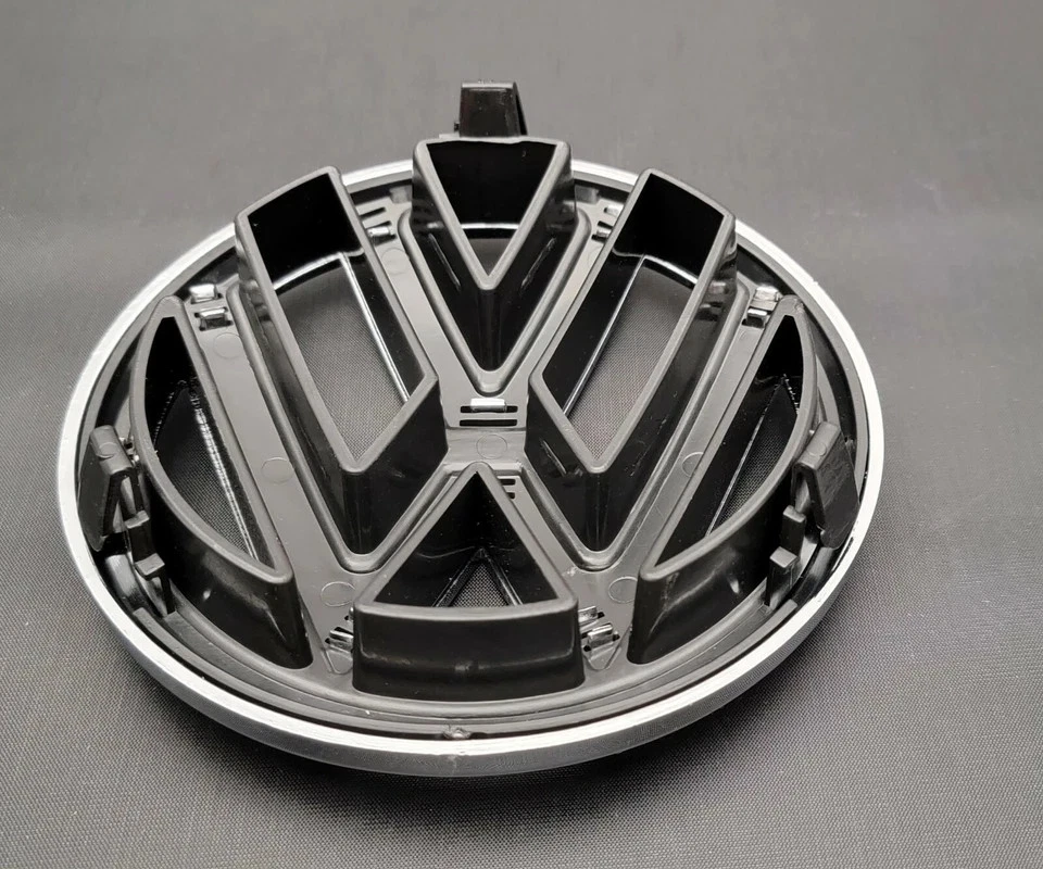 NUEVO para VW JETTA MK6 2011-2014 parachoques delantero rejilla cromo insignia emblema logotipo Foto 2 de 3