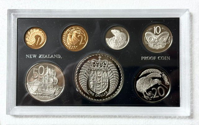 NEW ZEALAND - (7) Coin Proof Set -1973 - Km-PS14 - OGP!