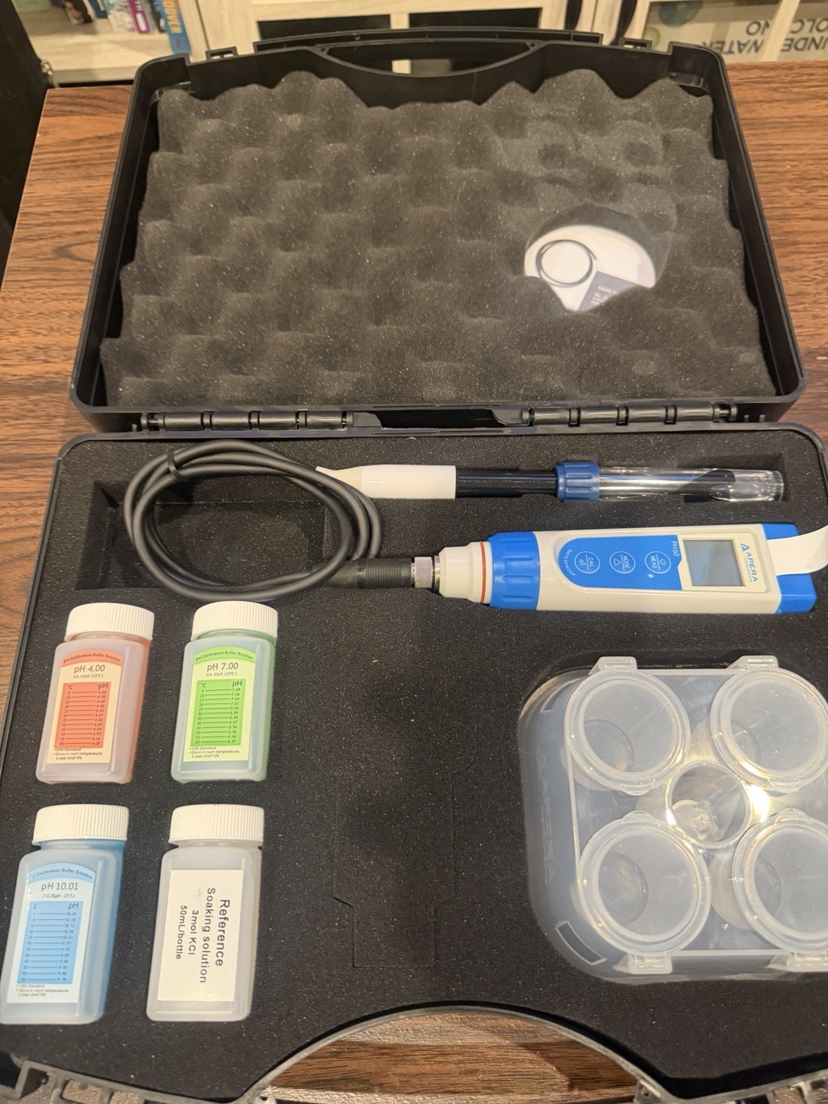 Apera Instruments PH60 Waterproof pH Pocket Tester Kit With Carrying Case