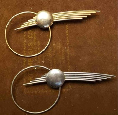 Vintage Art Deco Metal Pin / Brooch - Silverstone And Gold tones Colored
