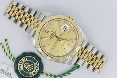 Rolex Datejust 41 126333 Champagne Index Dial Jubilee Band Box & Paper Year 2024