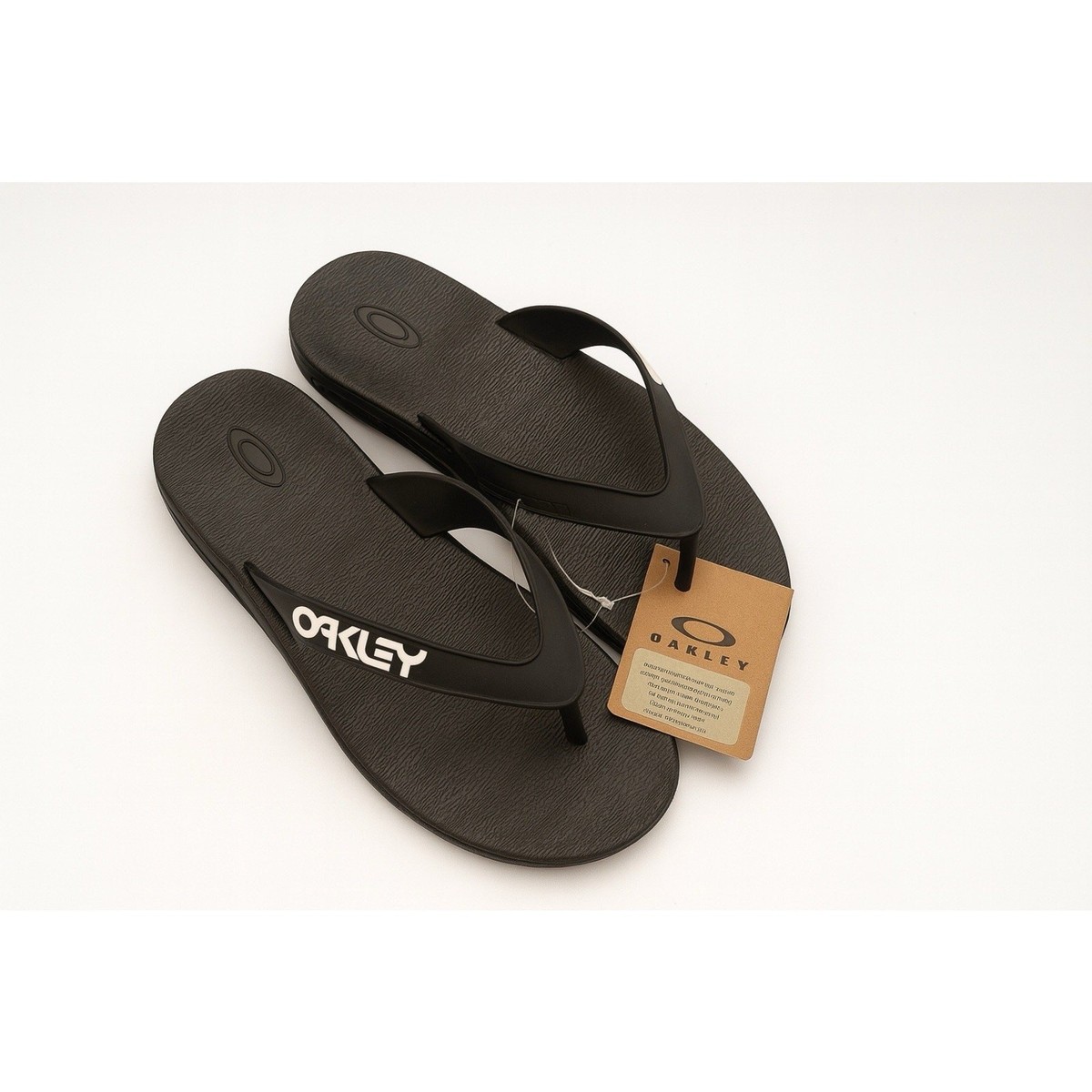 Oakley Men display picture 1