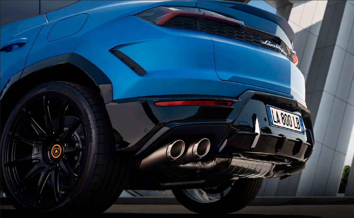 urusakusitene様 Genuine Lamborghini Urus SE Titanium Akrapovic Exhaust OEM