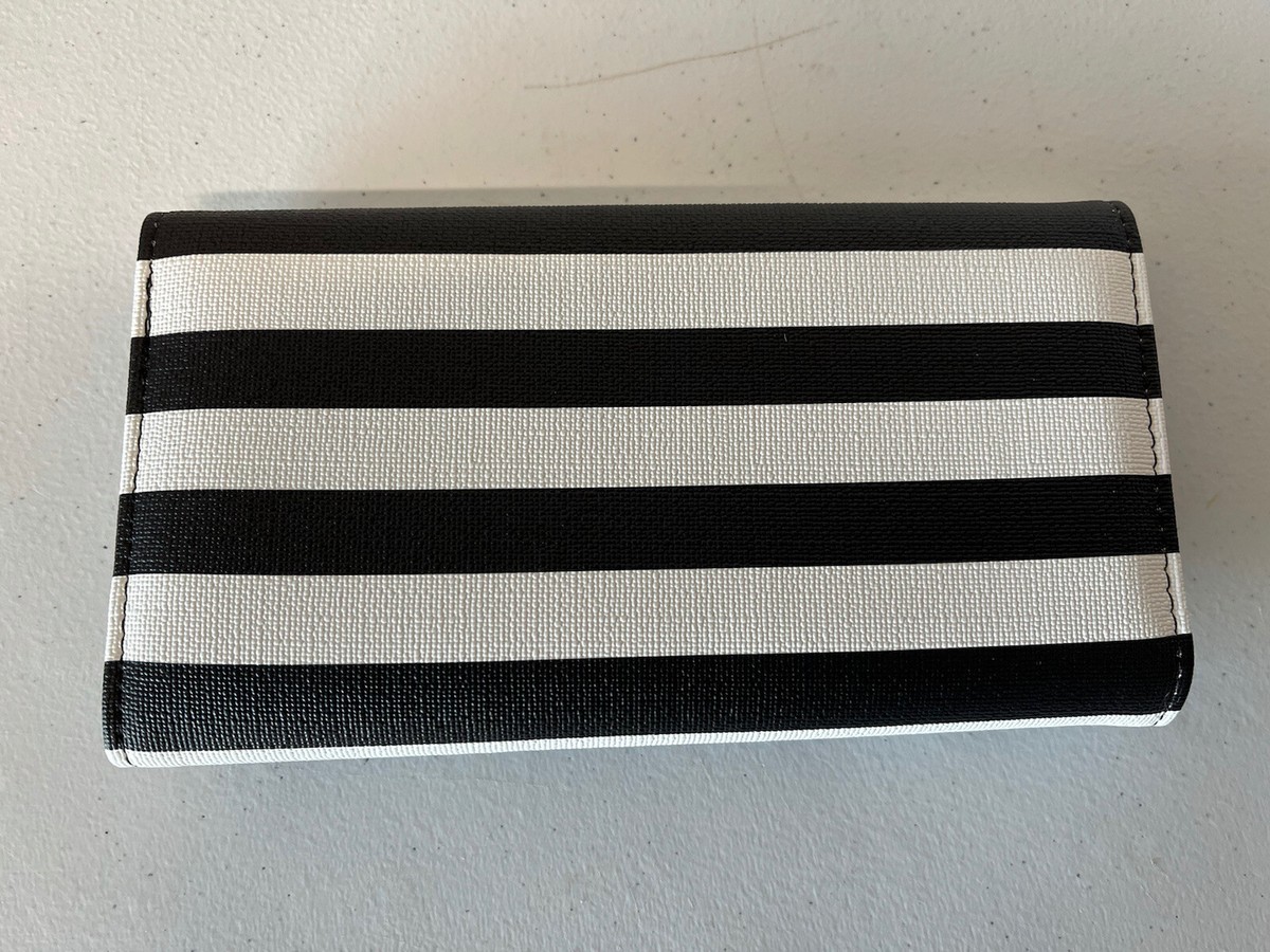 K.F.C 【SEATTLE】 黒 超限定 レザーウォレット HTC エイチティーシー スタッズ レザー ウォレット TYPE-1 D