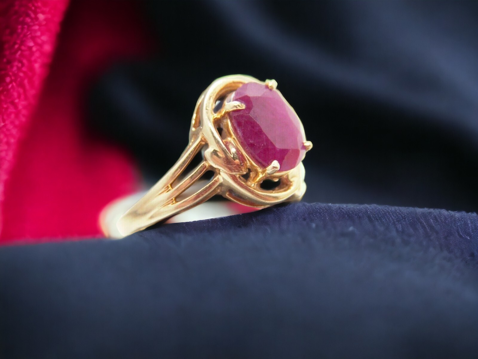 14K Solid Gold  1.2Ct Oval Blood Red Ruby Dinner … - image 1