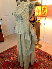 1875 EDWARDIAN IVORY WEDDING GOWN, BUSTLE W/ STAYS,FRENCH LACE TOP, TRAIN, ORIG