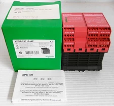 Schneider Electric XPSAR311144P Module for Emergency Stop 24VAC/DC 50/60Hz