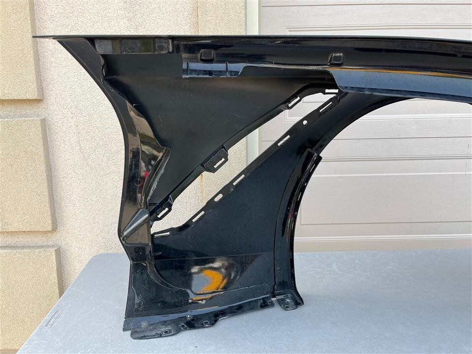 2016-2019 16 17 18 19 Chevrolet Corvette ZR1 Left Hand Fender OEM