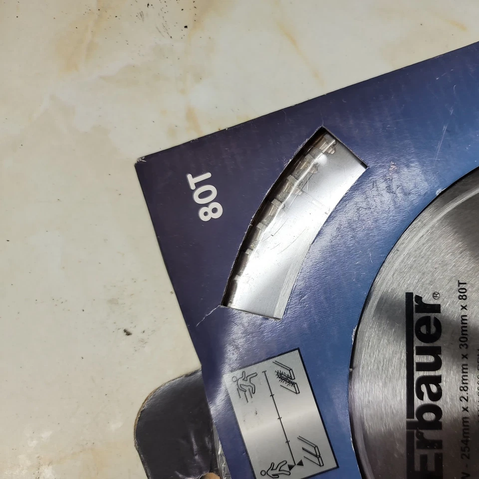 Erbauer Aluminium TCT Circular Saw Blade 254mm x 30mm 80T - 812760  - Image 4 of 4