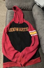 The Wizarding World of Harry Potter | Embroidered Hogwarts Zip Up Hoodie Size  L