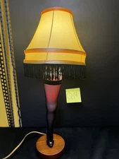 Q14 26" Deluxe DeskTop Leg Lamp Blemished