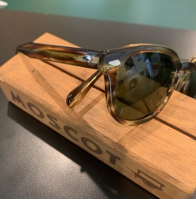MOSCOT ORIGINALS NYC LEMTOSH BAMBOO 46mm Sunglass with Green