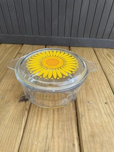 Vintage Pyrex 475-C Lid Sunflower 1970s Pot With Lid READ