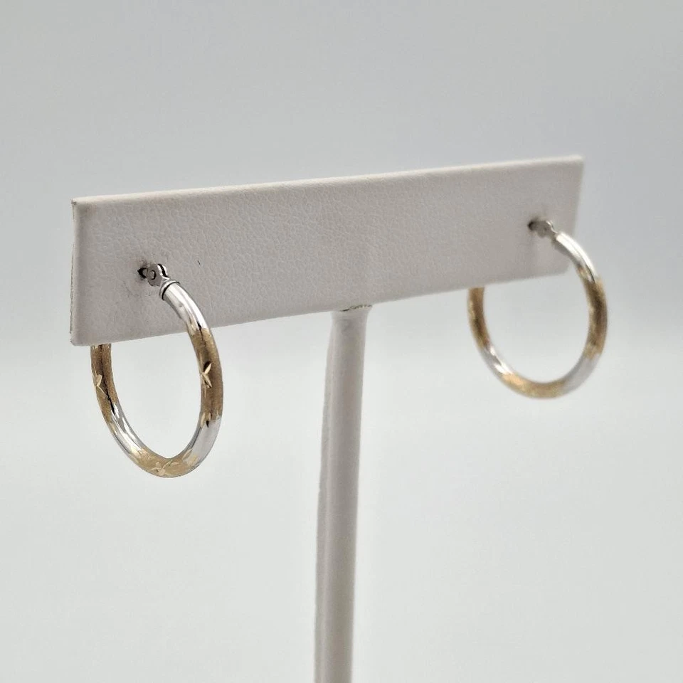 14K 2Tone Yellow & White Gold Diamond-Cut 3/4" Polished & Textured Hoop Earrings - Image 3 of 4