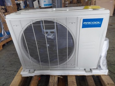 MRCOOL 2 TON 24K BTU 18.9 SEER Air Conditioner Condenser, Scratch & Dent