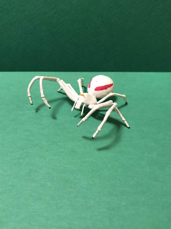 Handmade Hand-painted 2.5" White Goldenrod Crab Spider Arachnid Figurine Replica