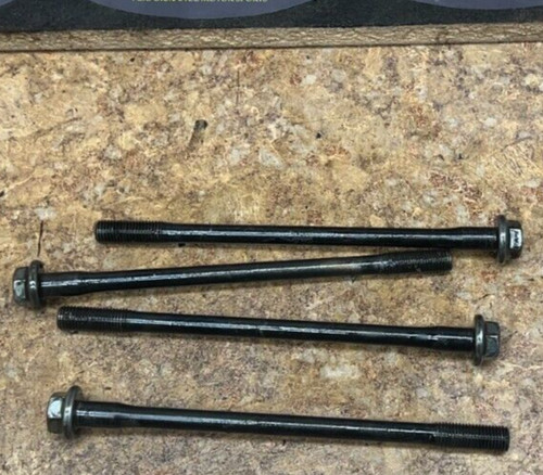 1986 Yamaha XT350 Engine Motor Cylinder Head Bolts XT 350 86